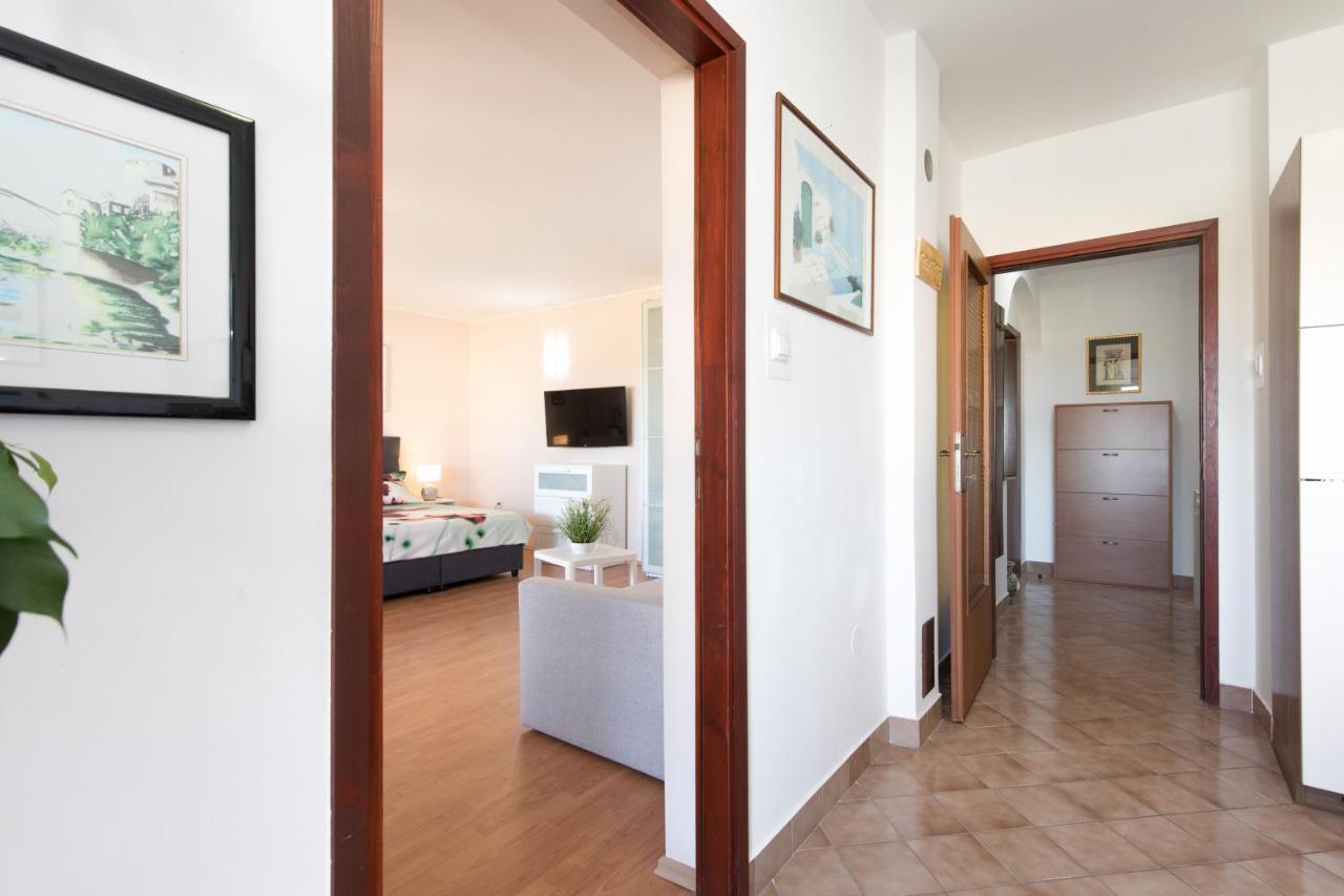 Apartmani Paradiso Krk Town Exterior photo